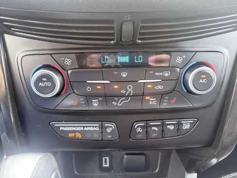 Used 2018 Ford Escape Titanium w/ Ford Safe & Smart Package AWD/4WD image 14