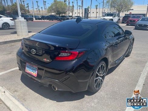 Used 2025 Toyota GR86 w/ ALL Weather Mat Package (TMS) RWD image 3