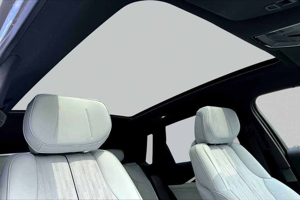 Certified 2024 Cadillac Lyriq Sport AWD/4WD image 26