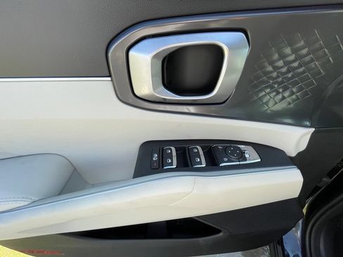 New 2026 Kia Sorento S FWD image 12