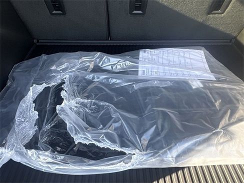 New 2026 Chevrolet Equinox RS w/ LPO, Floor Liner Package image 36