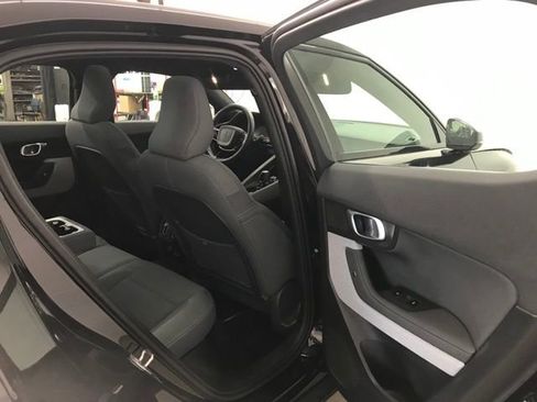 Used 2023 Polestar Polestar 2 image 25