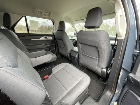 New 2026 Ford Explorer Active RWD image 47