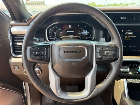 Used 2024 GMC Sierra 1500 Denali w/ Technology Package AWD/4WD image 13