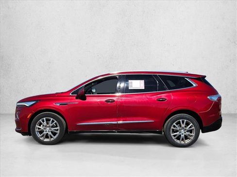 Used 2022 Buick Enclave Premium image 9