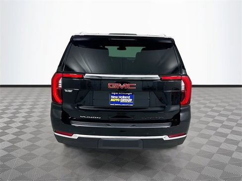 Used 2025 GMC Yukon Elevation image 6