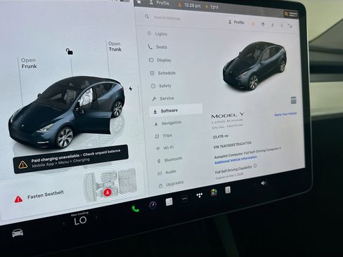 Used 2024 Tesla Model Y Long Range image 31