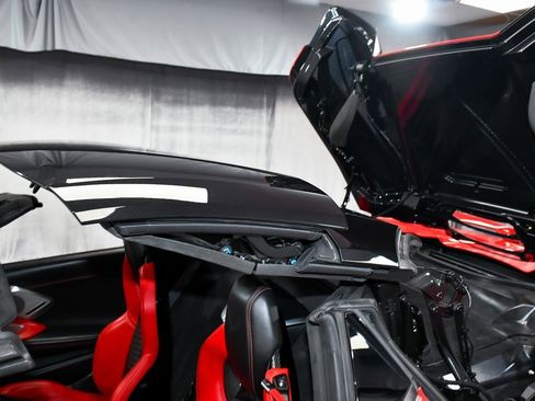 Used 2024 Chevrolet Corvette Stingray w/ Z51 Performance Package image 79