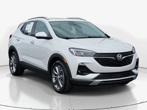 Used 2023 Buick Encore GX Essence w/ Experience Buick Package FWD image 3
