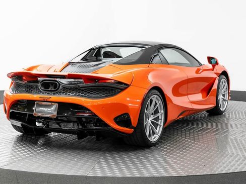 New 2025 McLaren 750S image 4
