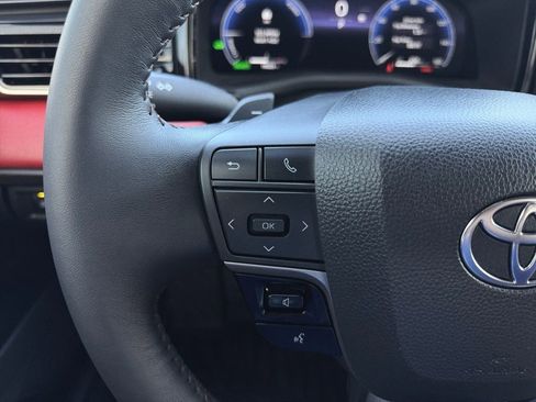 Used 2025 Toyota Camry XSE image 8