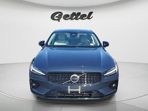 Used 2024 Volvo S60 B5 Core FWD image 2