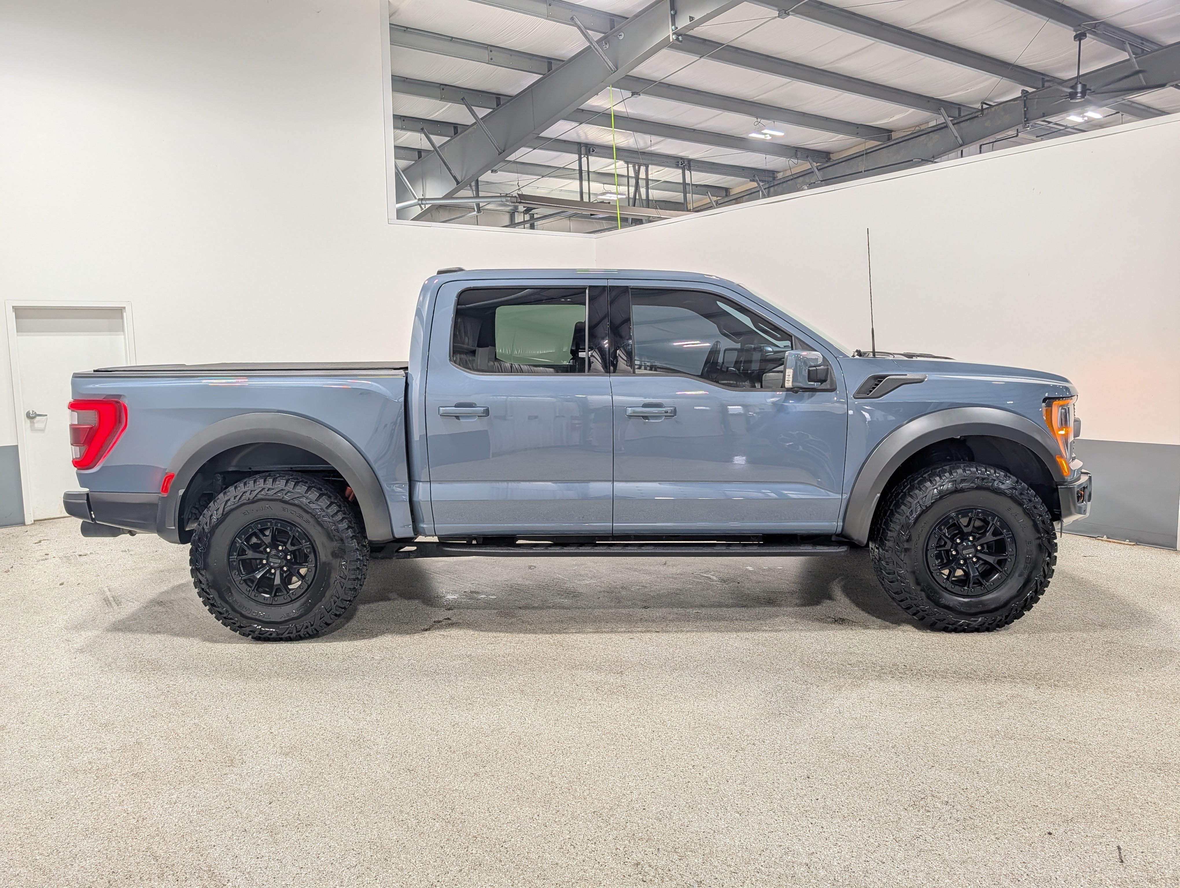 Used 2023 Ford F150 Raptor w/ Raptor 37 Performance Package AWD/4WD image 2