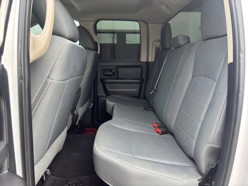 Used 2016 RAM 1500 Express RWD image 20