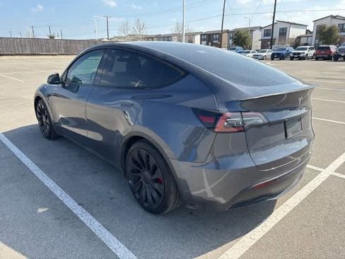 Used 2022 Tesla Model Y Performance image 3