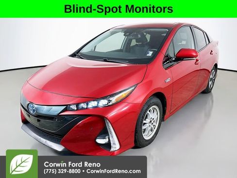 Used 2018 Toyota Prius Prime Advanced FWD image 3