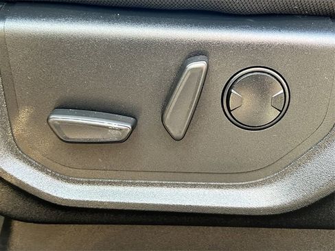 Used 2019 Ford F150 XLT w/ Equipment Group 302A Luxury image 16