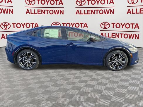 New 2026 Toyota Prius XLE FWD image 8
