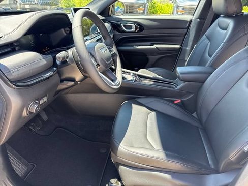 New 2026 Jeep Compass Limited w/ Sun, Sound & Navigation Group AWD/4WD image 9
