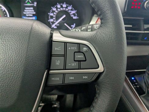Certified 2022 Toyota Sienna XLE FWD image 20