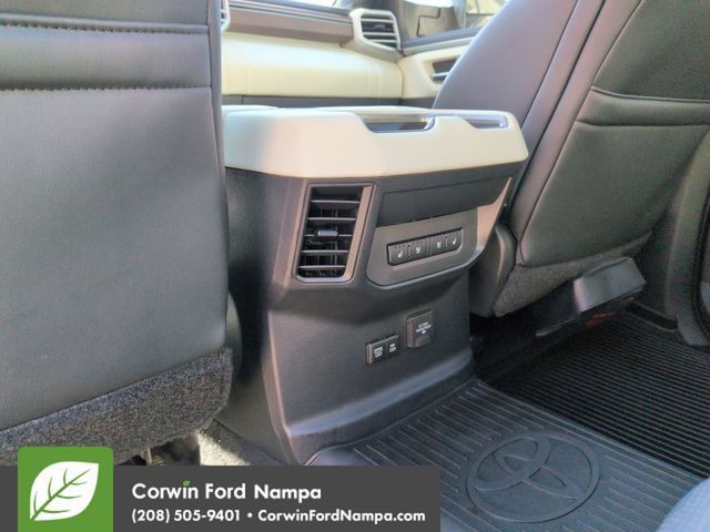 Used 2022 Toyota Tundra Capstone AWD/4WD image 27