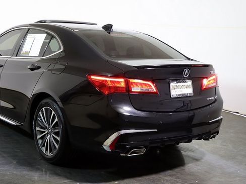 Used 2018 Acura TLX V6 SH-AWD w/ Advance Package image 11