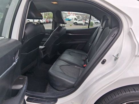 Certified 2023 Toyota Camry SE image 6