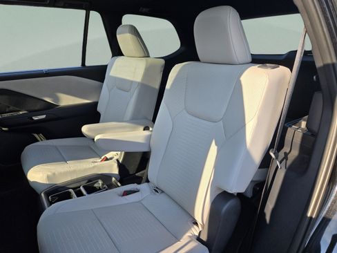 Certified 2025 Lexus TX 350 AWD w/ Technology Package image 22