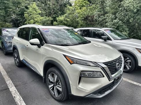 Used 2023 Nissan Rogue SL w/ SL Premium Package AWD/4WD image 11