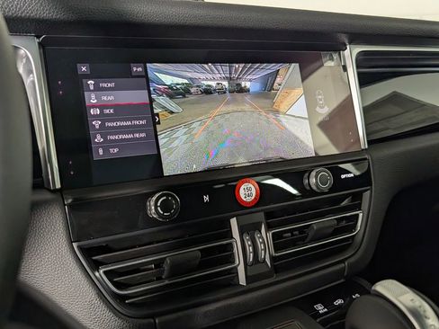 New 2026 Porsche Macan AWD/4WD image 32