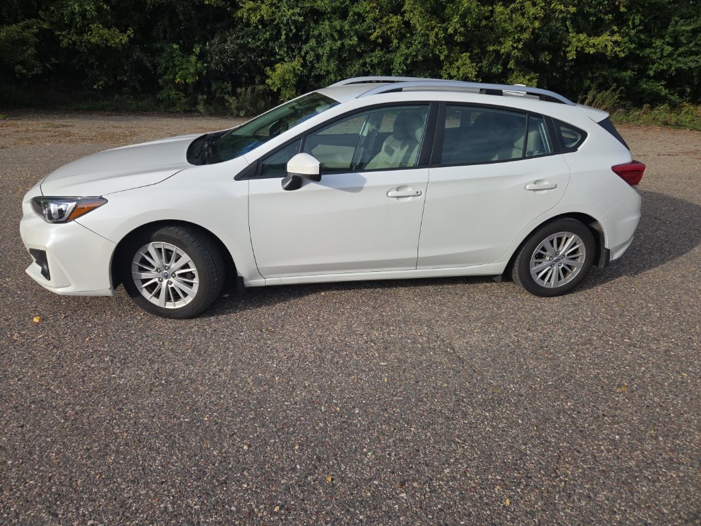 Used 2018 Subaru Impreza 2.0i Premium AWD/4WD image 3