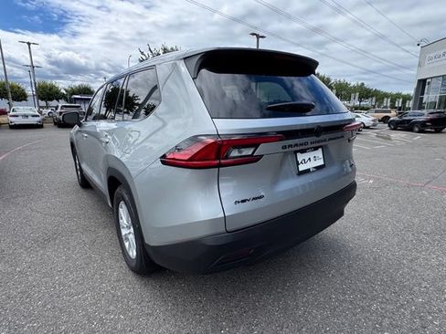 Used 2026 Toyota Grand Highlander AWD Hybrid image 9
