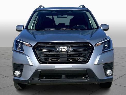 Used 2022 Subaru Forester Premium image 4