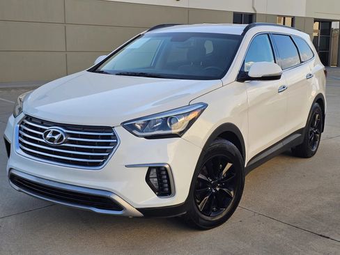 Used 2017 Hyundai Santa Fe SE w/ SE Premium Package 02 FWD image 1