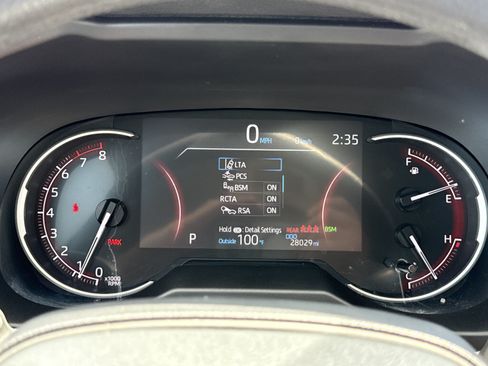 Used 2025 Toyota RAV4 XLE FWD image 19