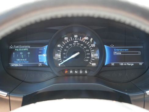 Used 2021 Ford Edge Titanium w/ Class II Trailer Tow Package AWD/4WD image 21