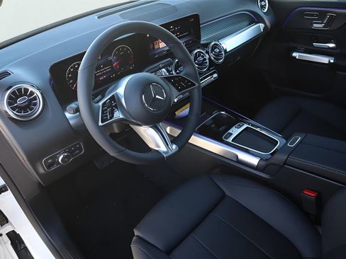 New 2026 Mercedes-Benz GLB 250 4MATIC image 35