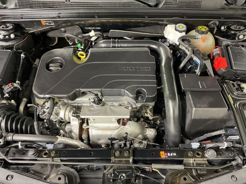 Used 2023 Chevrolet Malibu LS FWD image 25