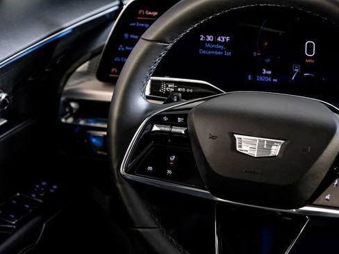 Used 2024 Cadillac Lyriq Luxury w/ LPO, Floor Liner Package image 16