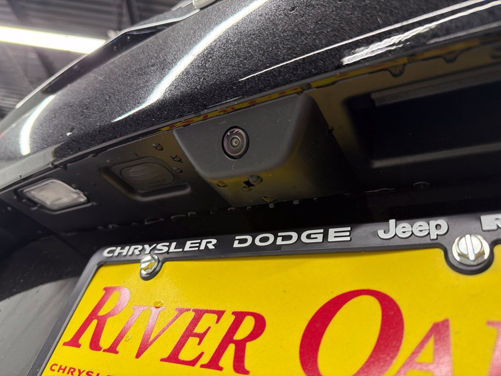 New 2027 Jeep Grand Cherokee Limited RWD image 5