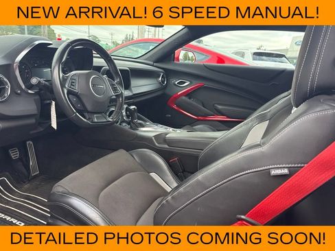 Used 2022 Chevrolet Camaro LT w/ Technology Package RWD image 7
