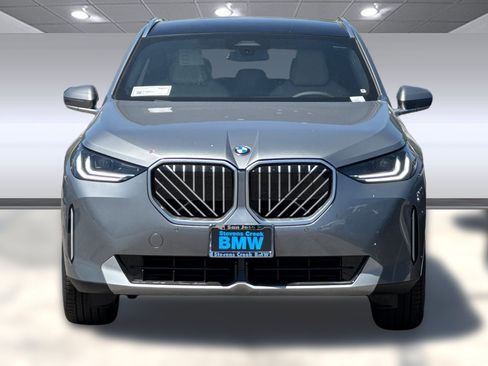 Used 2025 BMW X3 xDrive30i w/ Convenience Package image 5