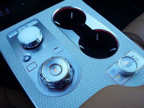 New 2026 Genesis GV80 2.5T Advanced image 10