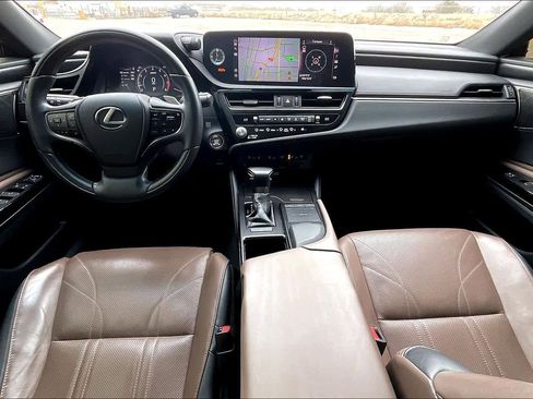 Used 2022 Lexus ES 350 w/ Accessory Package image 15