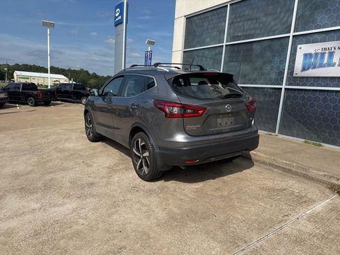 Used 2021 Nissan Rogue Sport SL FWD image 7