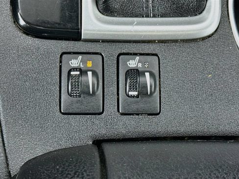Used 2019 Toyota Highlander XLE AWD/4WD image 22