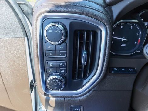 Used 2022 GMC Sierra 3500 Denali w/ Denali Ultimate Package AWD/4WD image 22