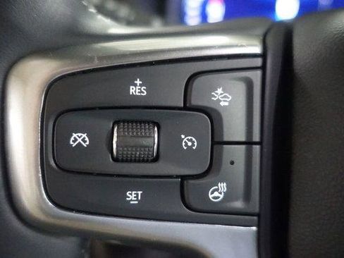 Used 2023 Chevrolet Tahoe Z71 w/ Luxury Package AWD/4WD image 13