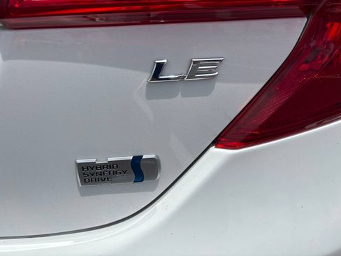 Used 2014 Toyota Camry LE FWD image 9