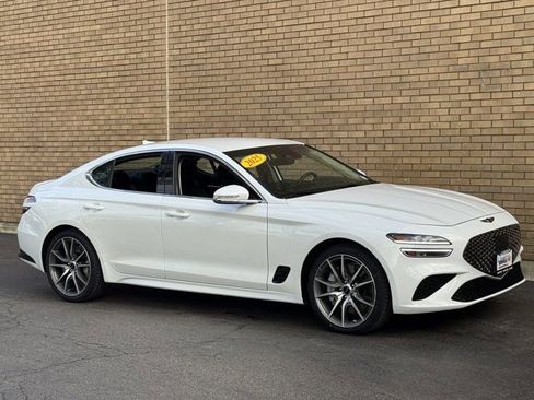 Used 2025 Genesis G70 2.5T AWD/4WD image 3